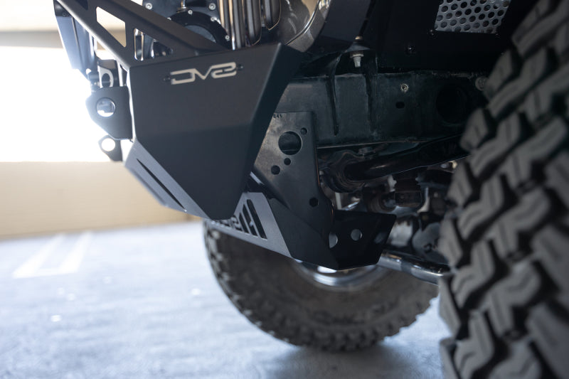 DV8 Offroad 18-23 Jeep Wrangler JL/JT Front Bumper Sway-Bar Disconnect Motor Skid Plate - Racecraft Industries
