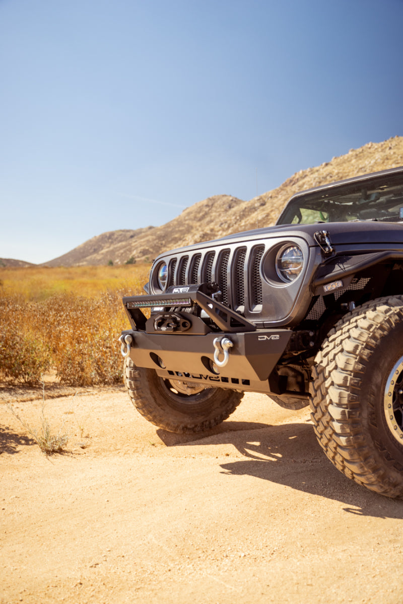 DV8 Offroad 07-23 Jeep Wrangler/Gladiator JT/JK/JL FS-25 Stubby Front Bumper w/Plated Bull Bar - Racecraft Industries