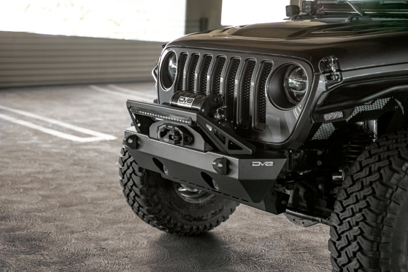 DV8 Offroad 07-23 Jeep Wrangler/Gladiator JT/JK/JL FS-25 Stubby Front Bumper w/Plated Bull Bar - Racecraft Industries