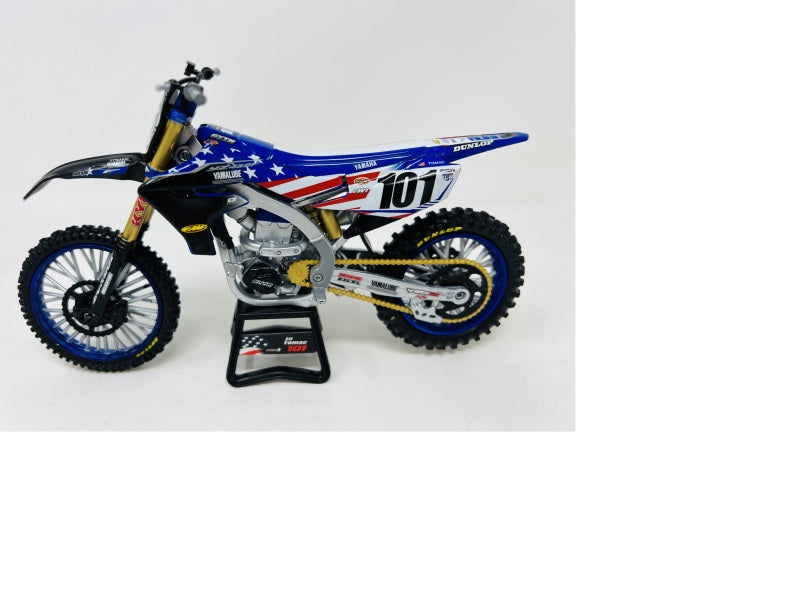 New Ray Toys Yamaha YZ450F Motocross of Nations (Eli Tomac #101)/ Scale - 1:12 - Racecraft Industries
