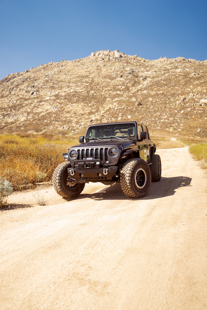 DV8 Offroad 07-23 Jeep Wrangler/Gladiator JT/JK/JL FS-25 Stubby Front Bumper w/Plated Bull Bar - Racecraft Industries