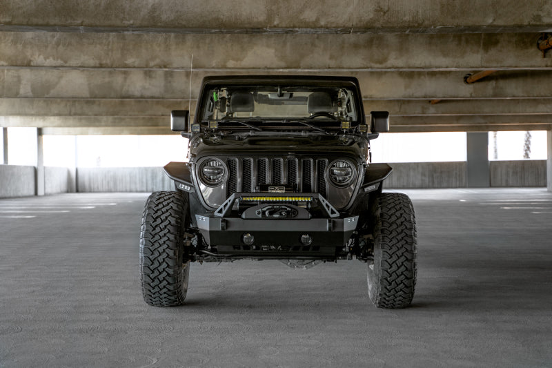 DV8 Offroad 07-23 Jeep Wrangler/Gladiator JT/JK/JL FS-25 Stubby Front Bumper w/Plated Bull Bar - Racecraft Industries