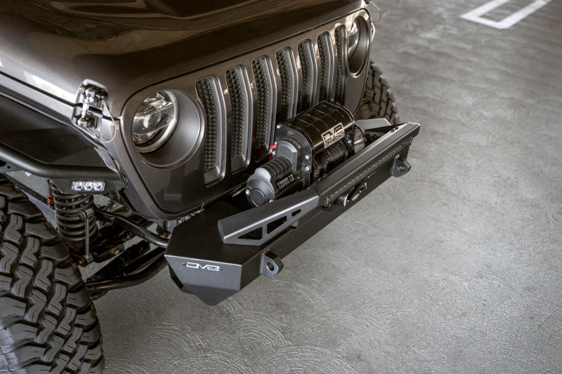 DV8 Offroad 07-23 Jeep Wrangler/Gladiator JT/JK/JL FS-25 Stubby Front Bumper w/Plated Bull Bar - Racecraft Industries