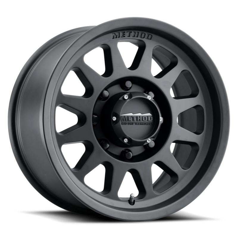 Method MR704 HD 17x9 18mm Offset 8x6.5 130.81mm CB Matte Black Wheel - Racecraft Industries
