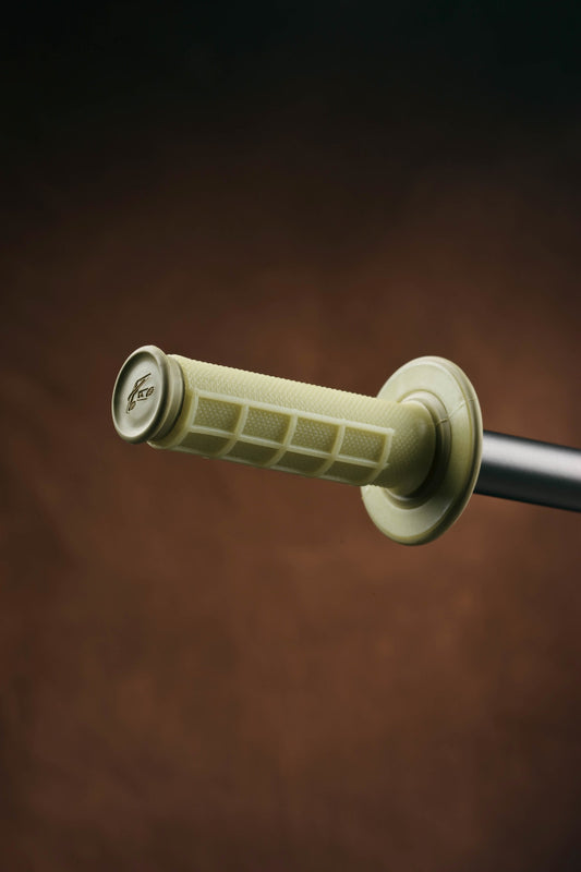 Renthal MX Dual Compound Grips 1/2 Waffle - Kevlar - Racecraft Industries