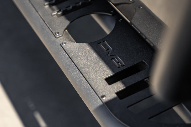 DV8 Offroad 18-23 Jeep Wrangler JL 4 Door Body/Pinch Weld Mounted Step - Racecraft Industries