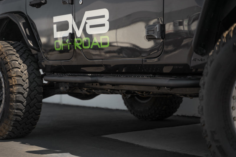 DV8 Offroad 18-23 Jeep Wrangler JL 4 Door Body/Pinch Weld Mounted Step - Racecraft Industries