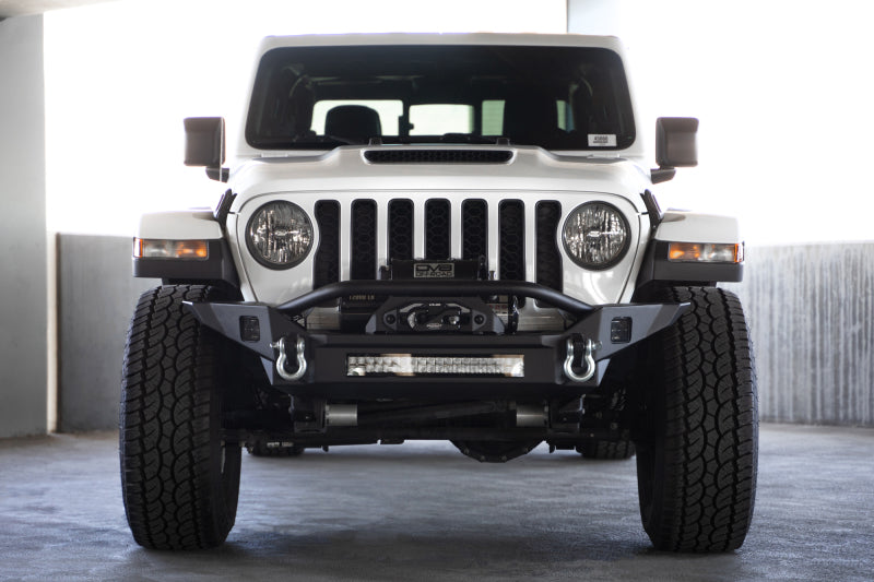 DV8 Offroad 18-23 Jeep Wrangler JL / 20-23 Jeep Gladiator JT FS-7 Mid-Width Winch Front Bumper - Racecraft Industries