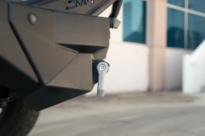 DV8 Offroad Elite Series D-Ring Shackles - Pair (Gray) - Racecraft Industries